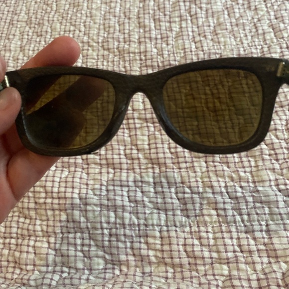 Raybans Wayfarer Leather Sunglasses - Matte Brown some leather missing price - Picture 3 of 5